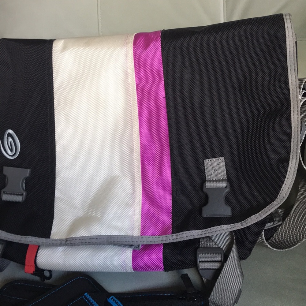 Laptop Messenger Bag